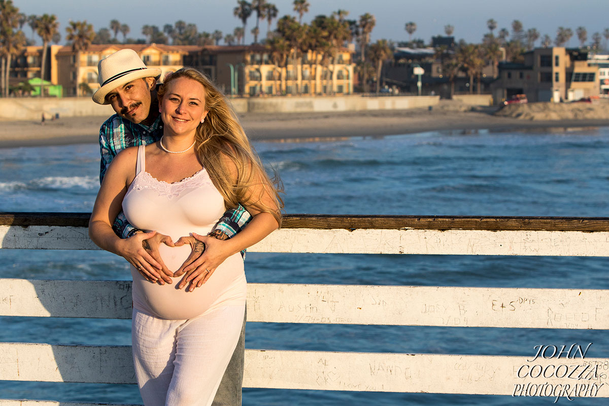 maternity pictures in pacific beach by san diego photographer john cocozza photography