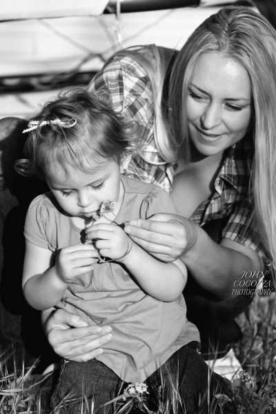 family pictures in pacific beach by john cocozza photography