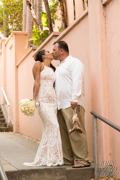 wedding pictures at la valencia by la jolla photographer john cocozza photography