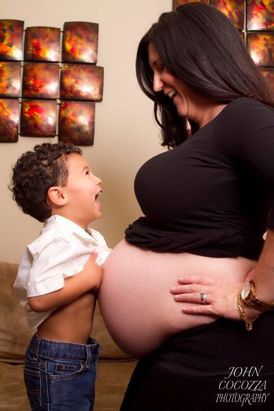 maternity pictures in san diego by photographer john cocozza photography