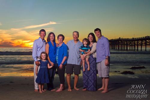 family pictures at crystal pier in pacific beach by john cocozza photography