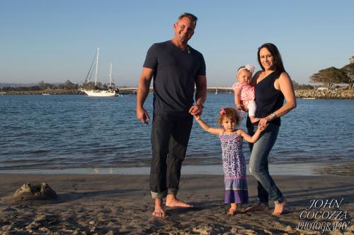 family pictures at mission beach in san diego by john cocozza photography