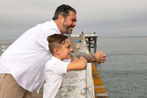 family pictures at crystal pier in pacific beach by john cocozza photography