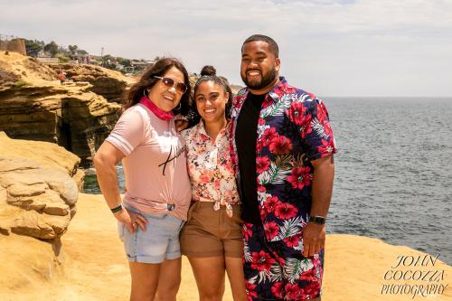 family photos at sunset cliffs in san diego by john cocozza photography