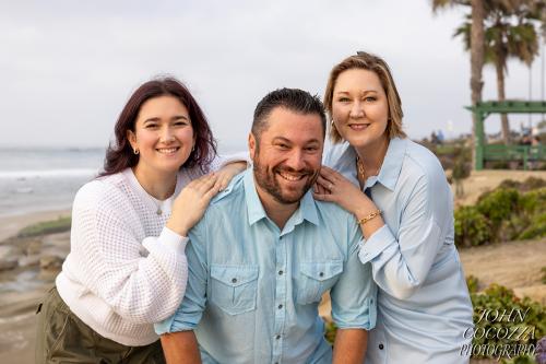 family pictures in la jolla by san diego photographer john cocozza